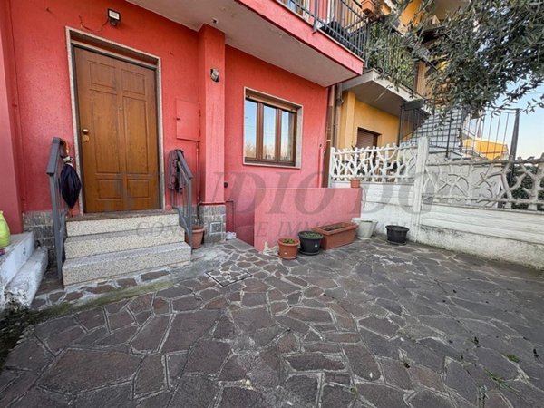 casa indipendente in vendita a Seveso in zona Baruccana