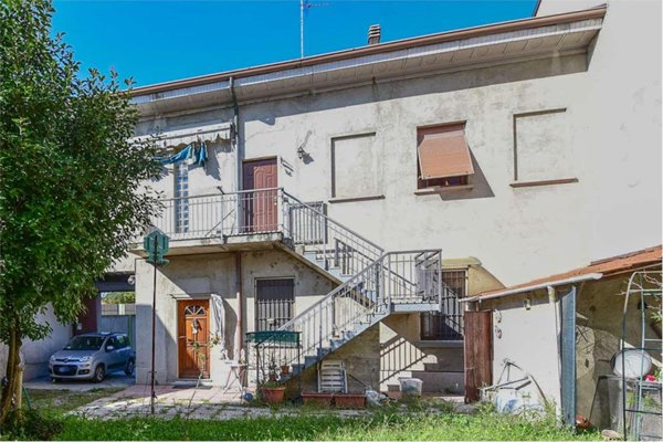appartamento in vendita a Seveso in zona Baruccana