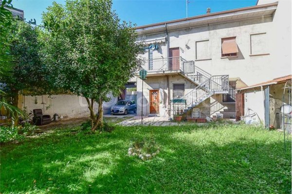 casa indipendente in vendita a Seveso in zona Baruccana