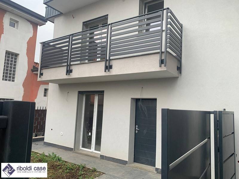 casa indipendente in vendita a Seveso
