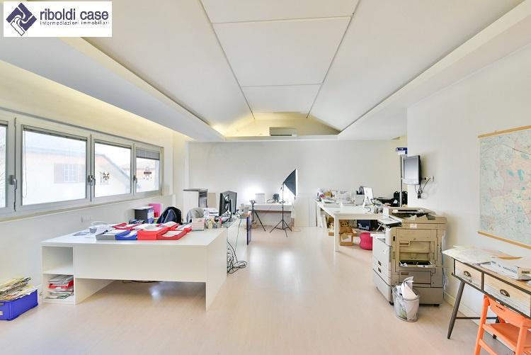 appartamento in vendita a Seveso in zona Baruccana