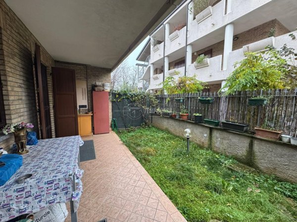 appartamento in vendita a Seveso in zona Baruccana