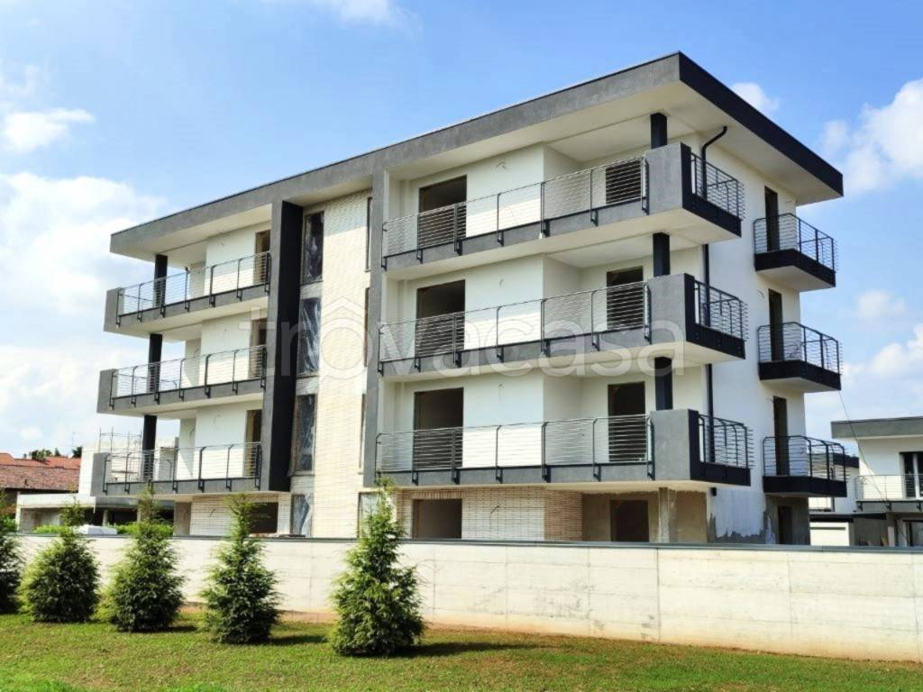 appartamento in vendita a Seveso in zona Baruccana