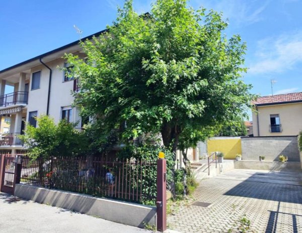 casa indipendente in vendita a Seveso