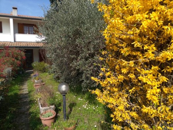 casa indipendente in vendita a Seveso