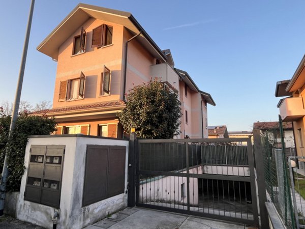 appartamento in vendita a Seveso