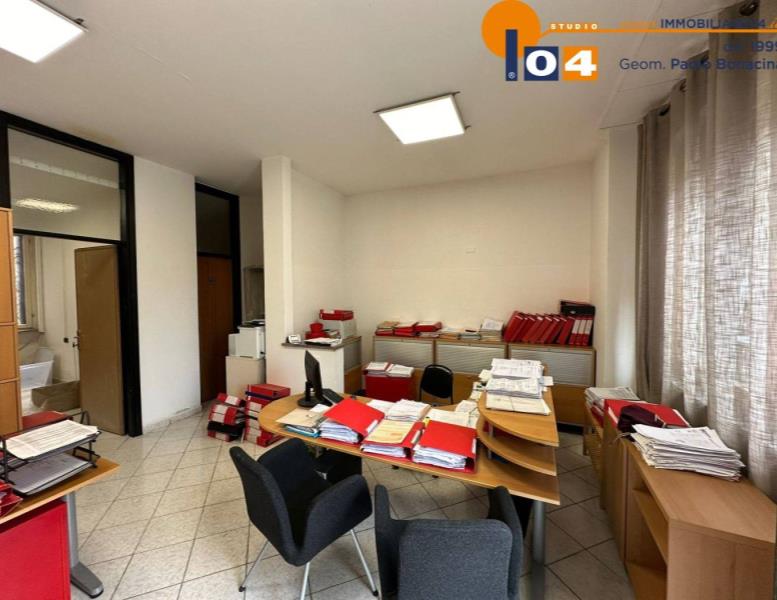 ufficio in vendita a Seveso