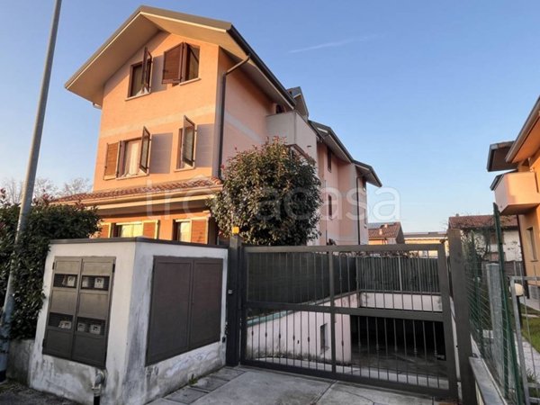 appartamento in vendita a Seveso