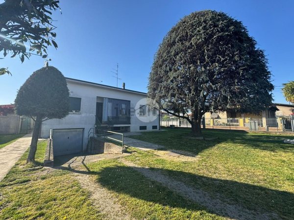 quadrivano in vendita a Seveso