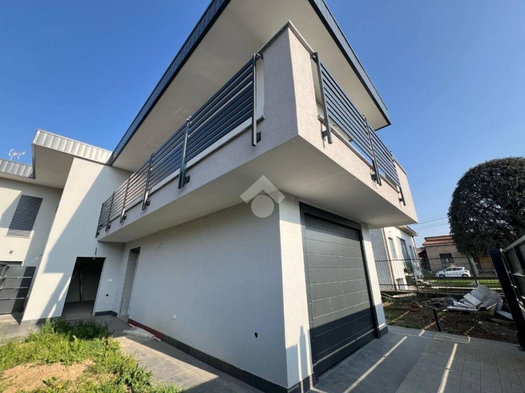 casa indipendente in vendita a Seveso