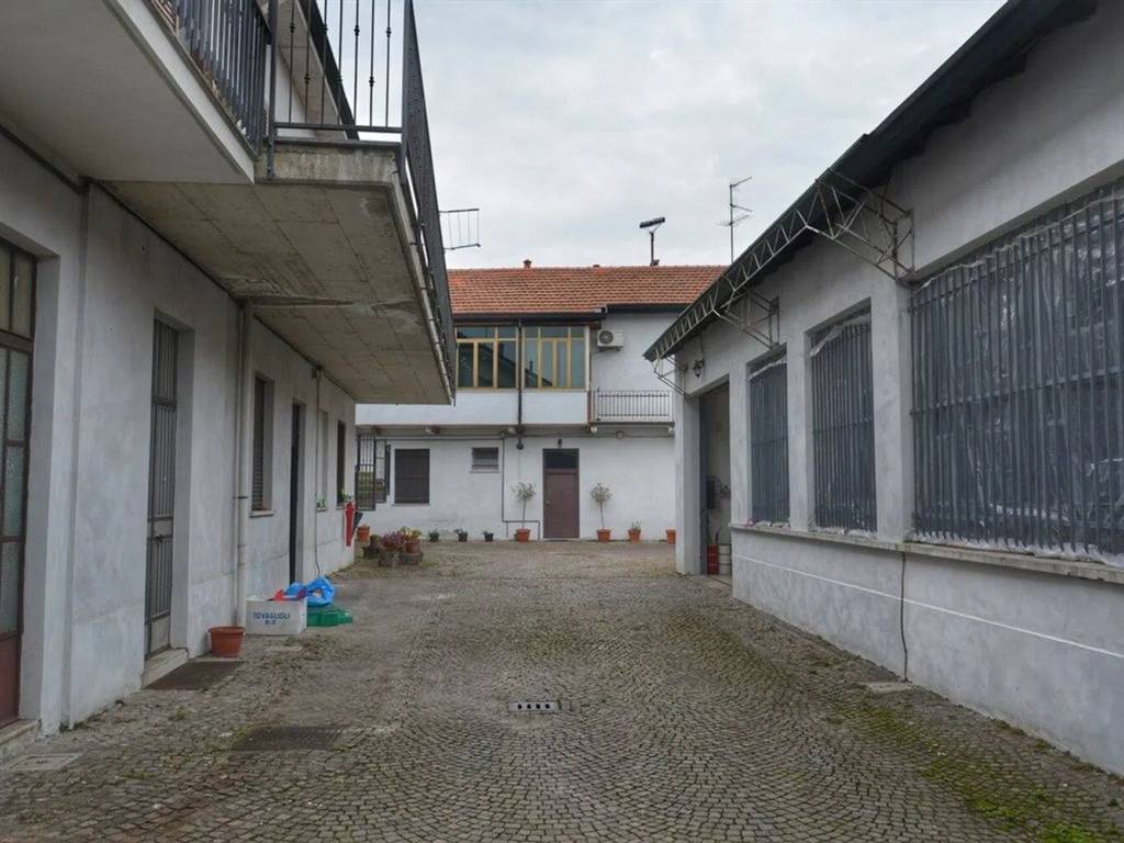 intera palazzina in vendita a Seveso