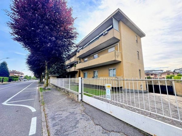 appartamento in vendita a Seveso in zona Baruccana