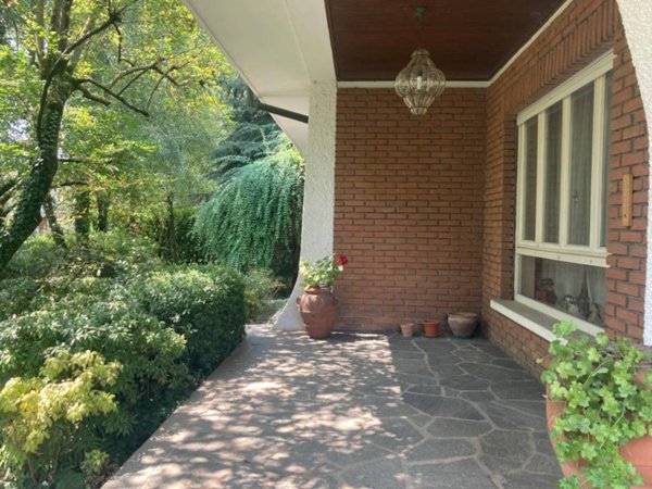 casa indipendente in vendita a Seveso in zona Baruccana