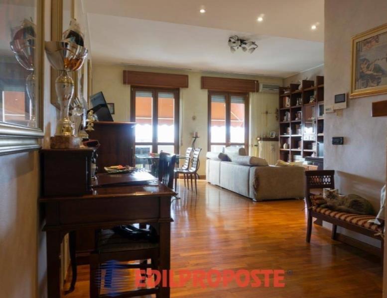 appartamento in vendita a Seveso in zona Baruccana