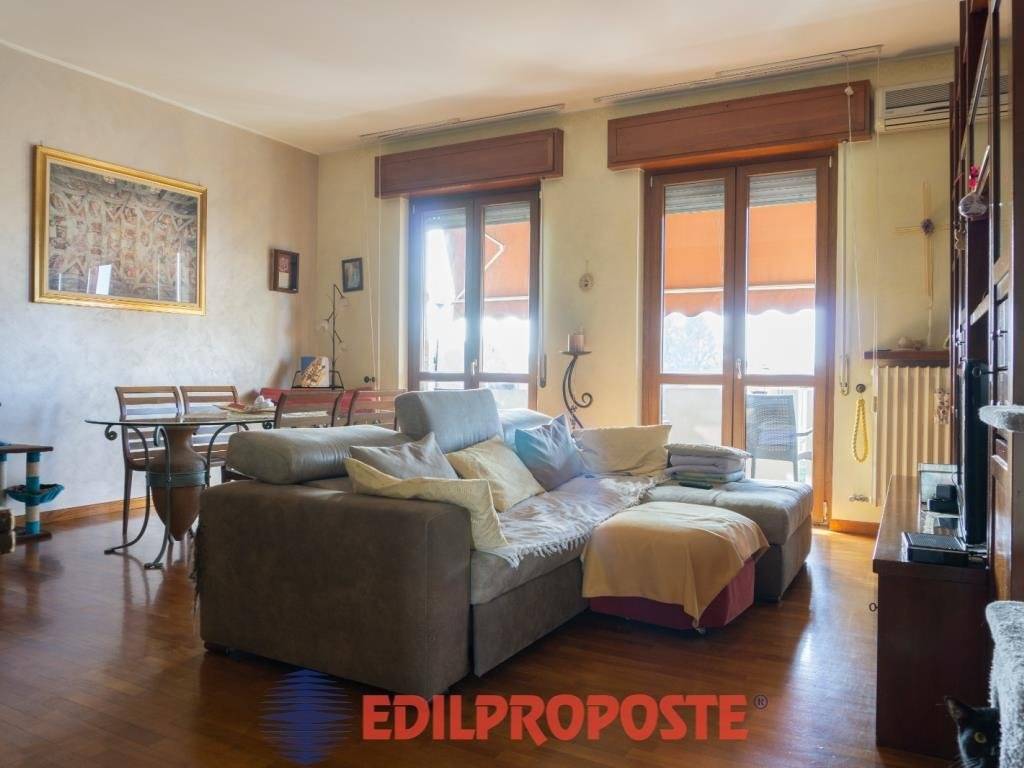 appartamento in vendita a Seveso in zona Baruccana