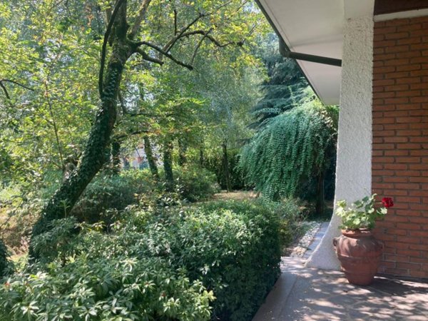 casa indipendente in vendita a Seveso