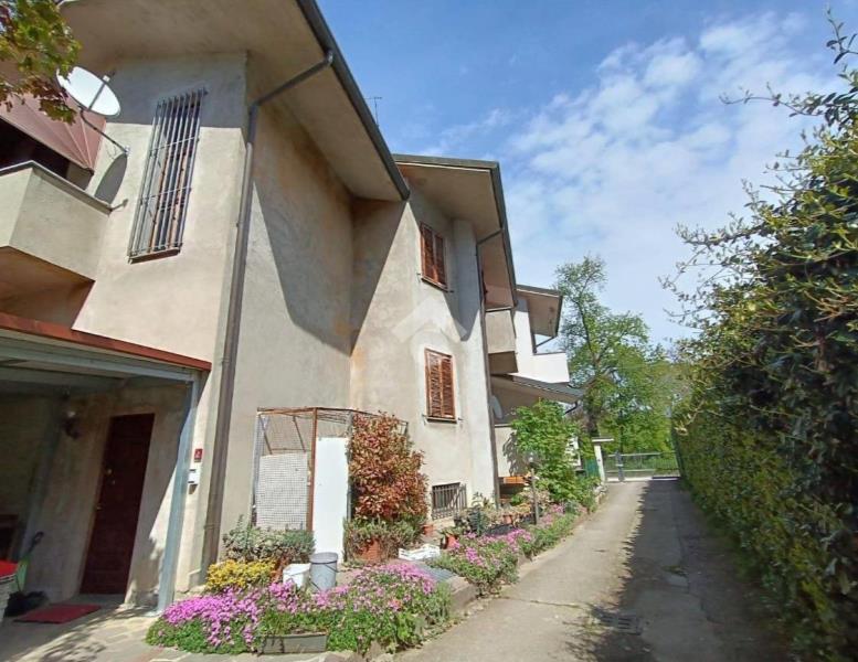 casa indipendente in vendita a Seveso