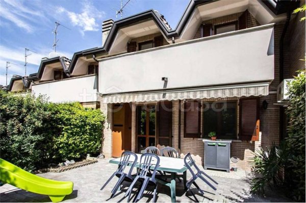 casa indipendente in vendita a Seveso