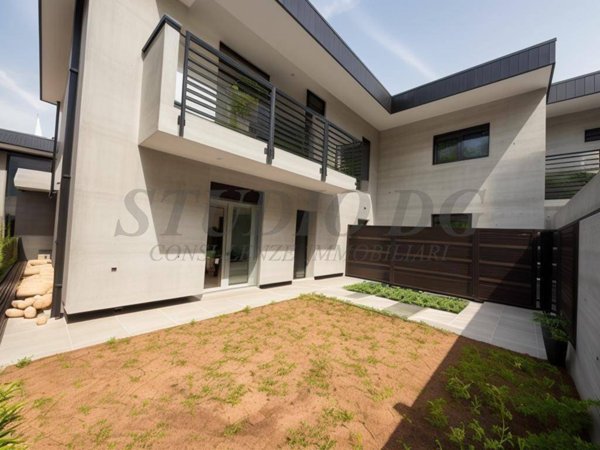 casa indipendente in vendita a Seveso in zona Baruccana