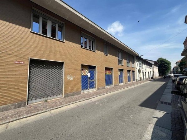 negozio in vendita a Seveso