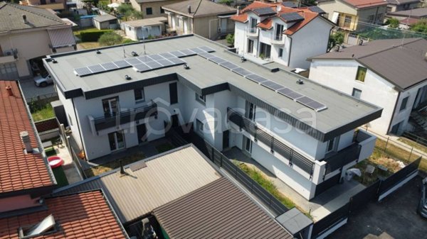 casa indipendente in vendita a Seveso