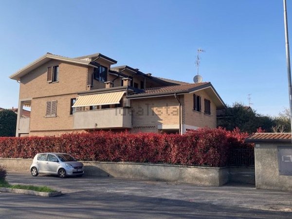 appartamento in vendita a Seveso in zona Baruccana