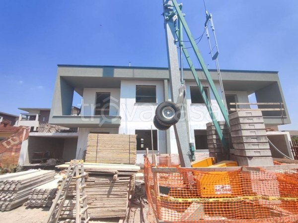 casa indipendente in vendita a Seveso in zona Baruccana