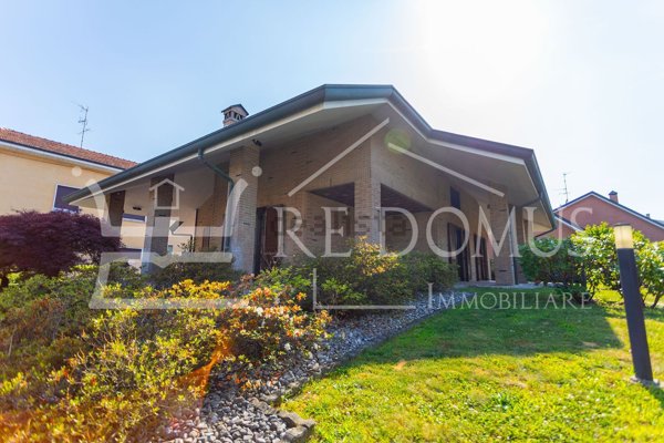 casa indipendente in vendita a Seveso
