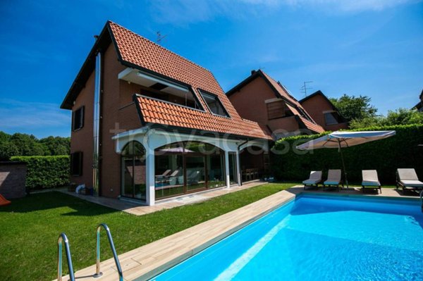 casa indipendente in vendita a Seveso