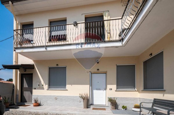 appartamento in vendita a Seveso in zona Baruccana