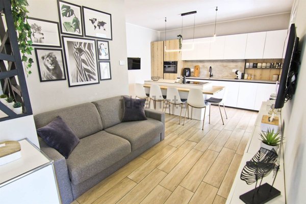 appartamento in vendita a Seveso in zona Baruccana