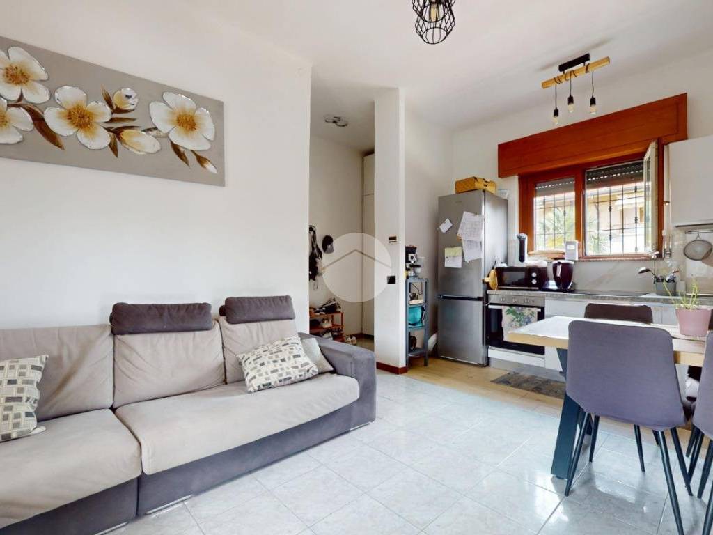 appartamento in vendita a Seveso in zona Baruccana