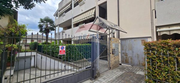 appartamento in vendita a Seveso in zona Baruccana