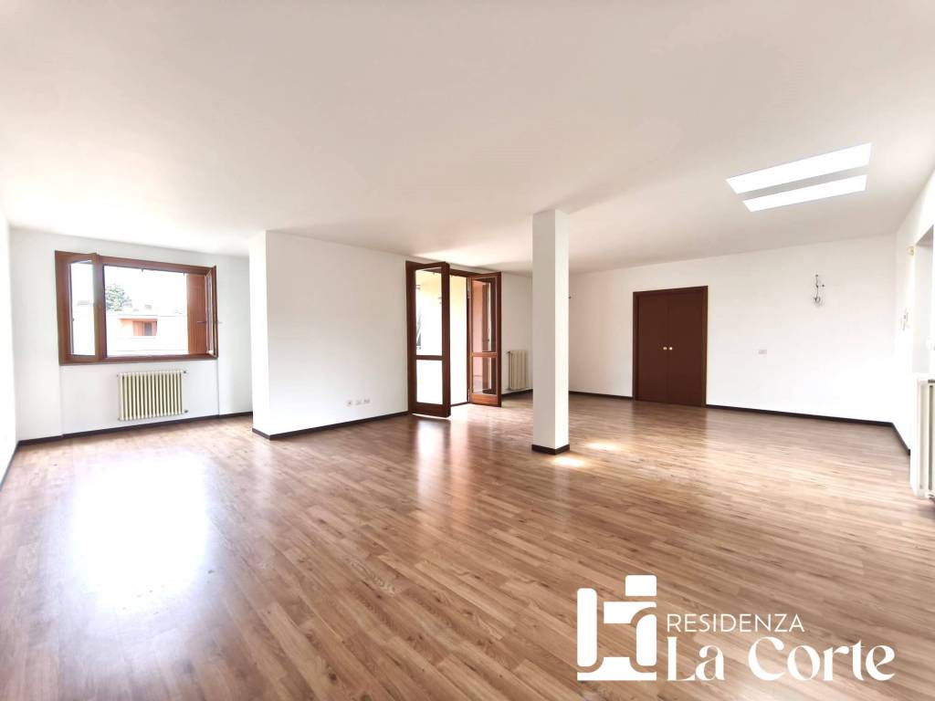 appartamento in vendita a Seveso in zona Baruccana