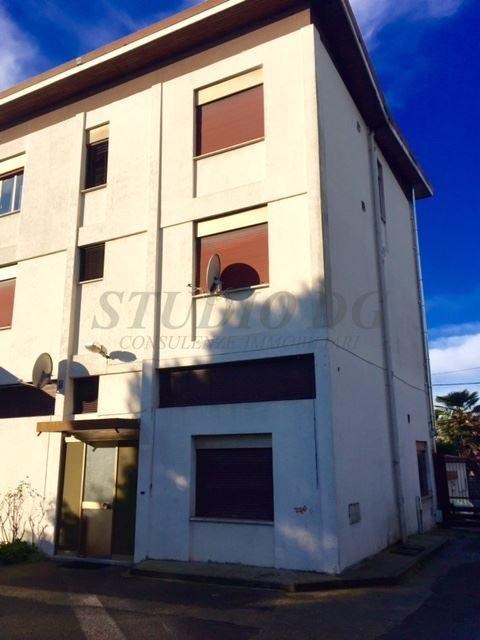 appartamento in vendita a Seveso in zona Baruccana