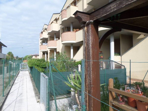 appartamento in vendita a Seveso in zona Baruccana