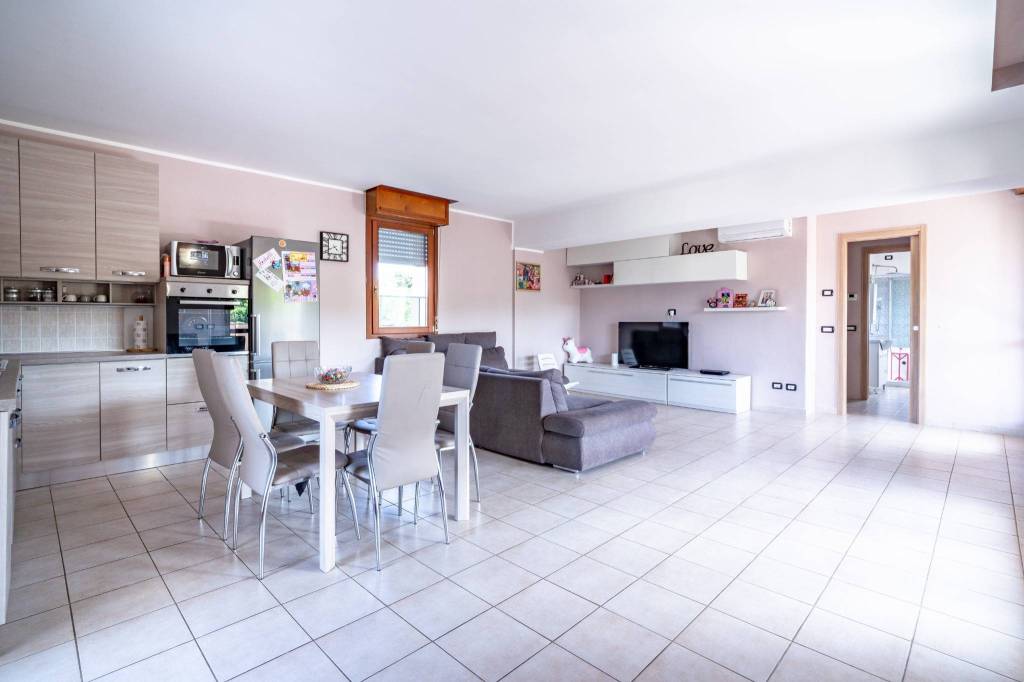 appartamento in vendita a Seveso