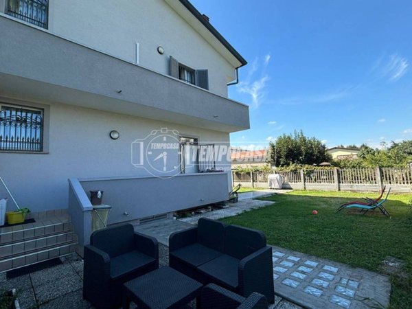 casa indipendente in vendita a Seveso in zona Baruccana