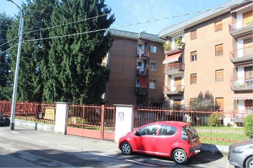 appartamento in vendita a Seveso in zona Baruccana