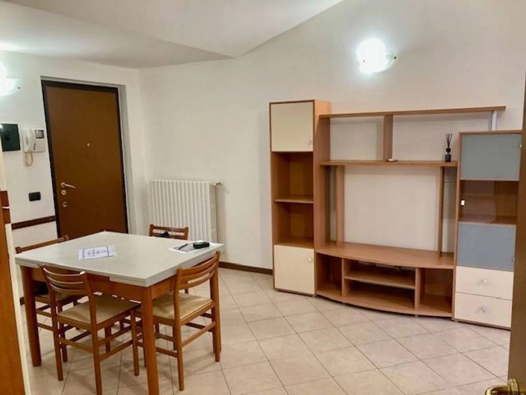 appartamento in vendita a Seveso in zona Baruccana