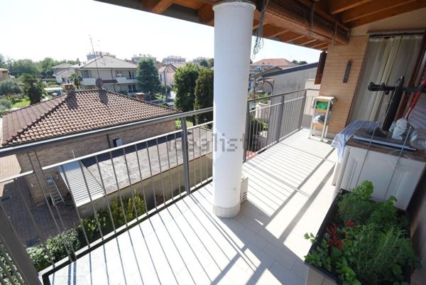 appartamento in vendita a Seveso in zona Baruccana