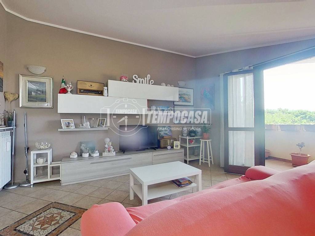 appartamento in vendita a Seveso in zona Baruccana