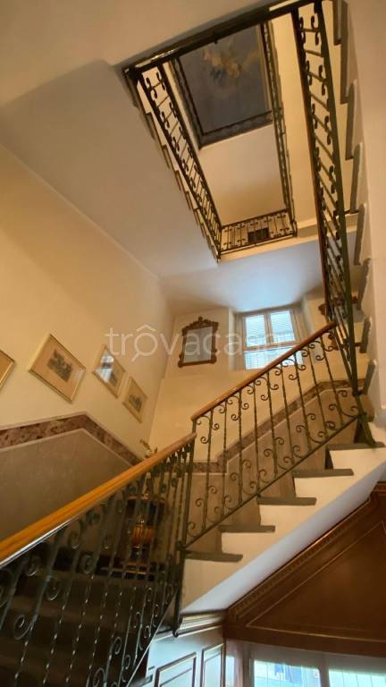 capannone in vendita a Seveso