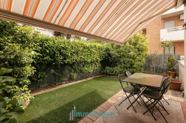 appartamento in vendita a Seveso in zona Baruccana