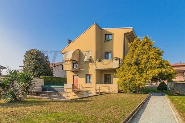 appartamento in vendita a Seveso