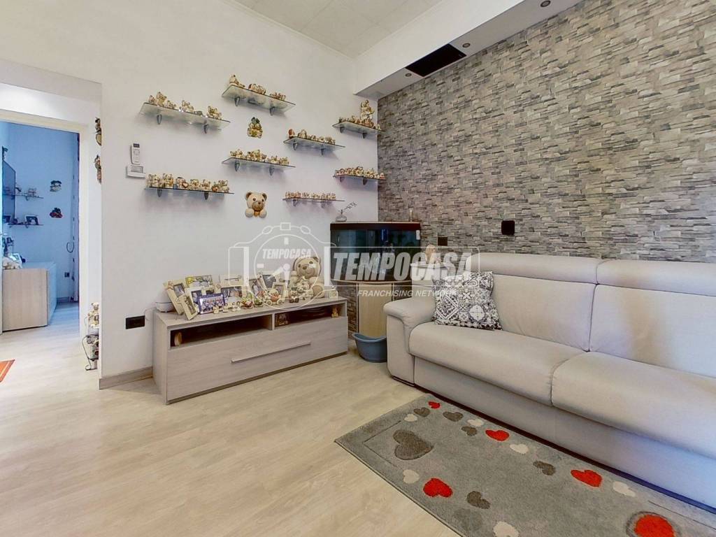 casa indipendente in vendita a Seveso in zona Baruccana