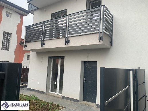 casa indipendente in vendita a Seveso in zona Baruccana