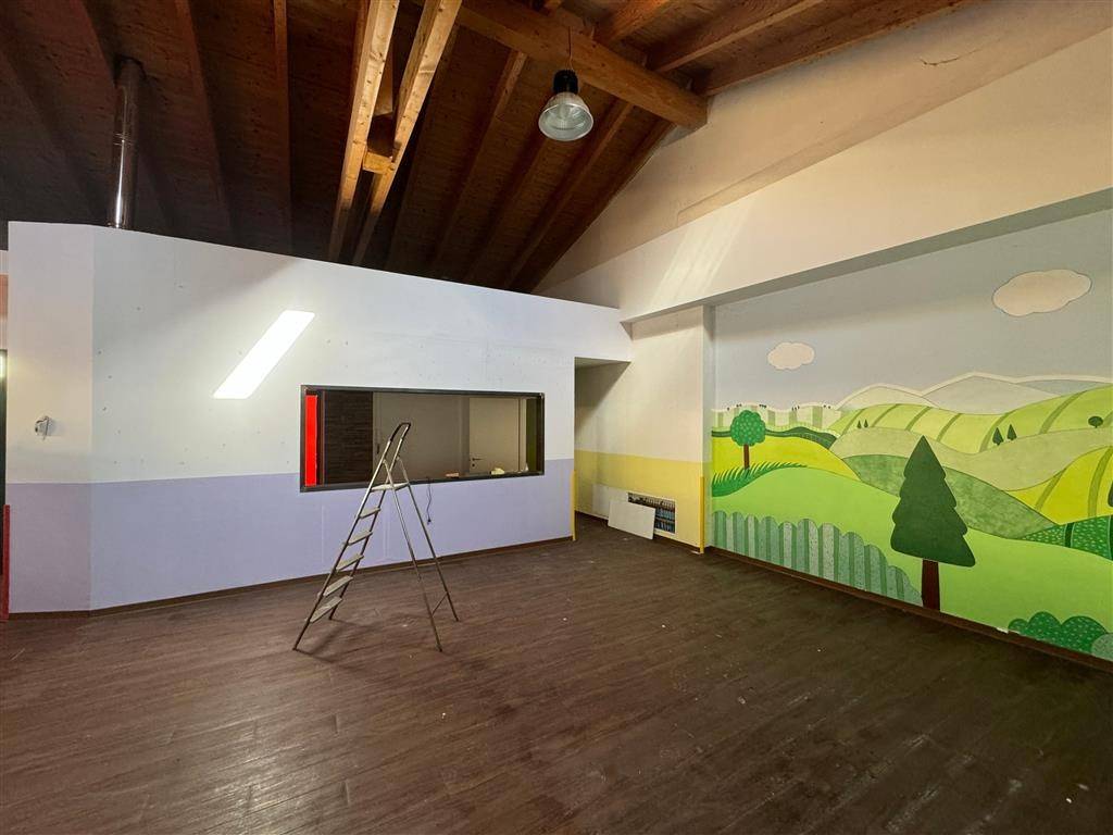 negozio in vendita a Seveso