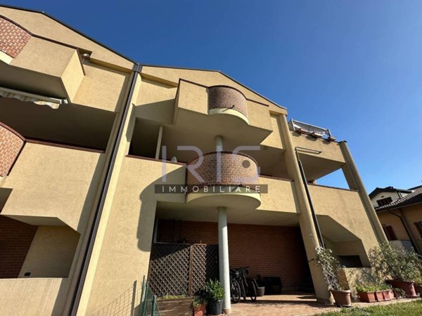 appartamento in vendita a Seveso in zona Baruccana