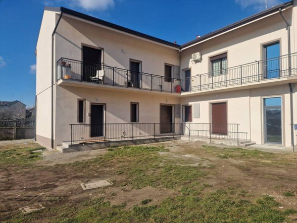 appartamento in vendita a Seveso in zona Baruccana